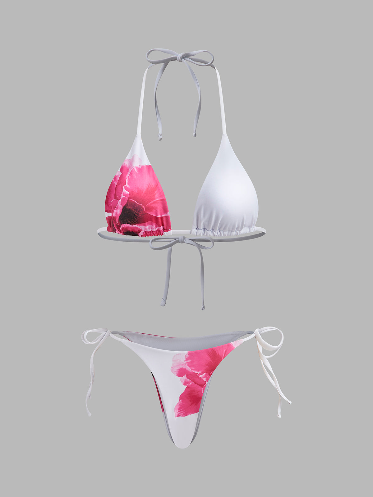 Çiçekli Bikini Seti ve Şeffaf Etek