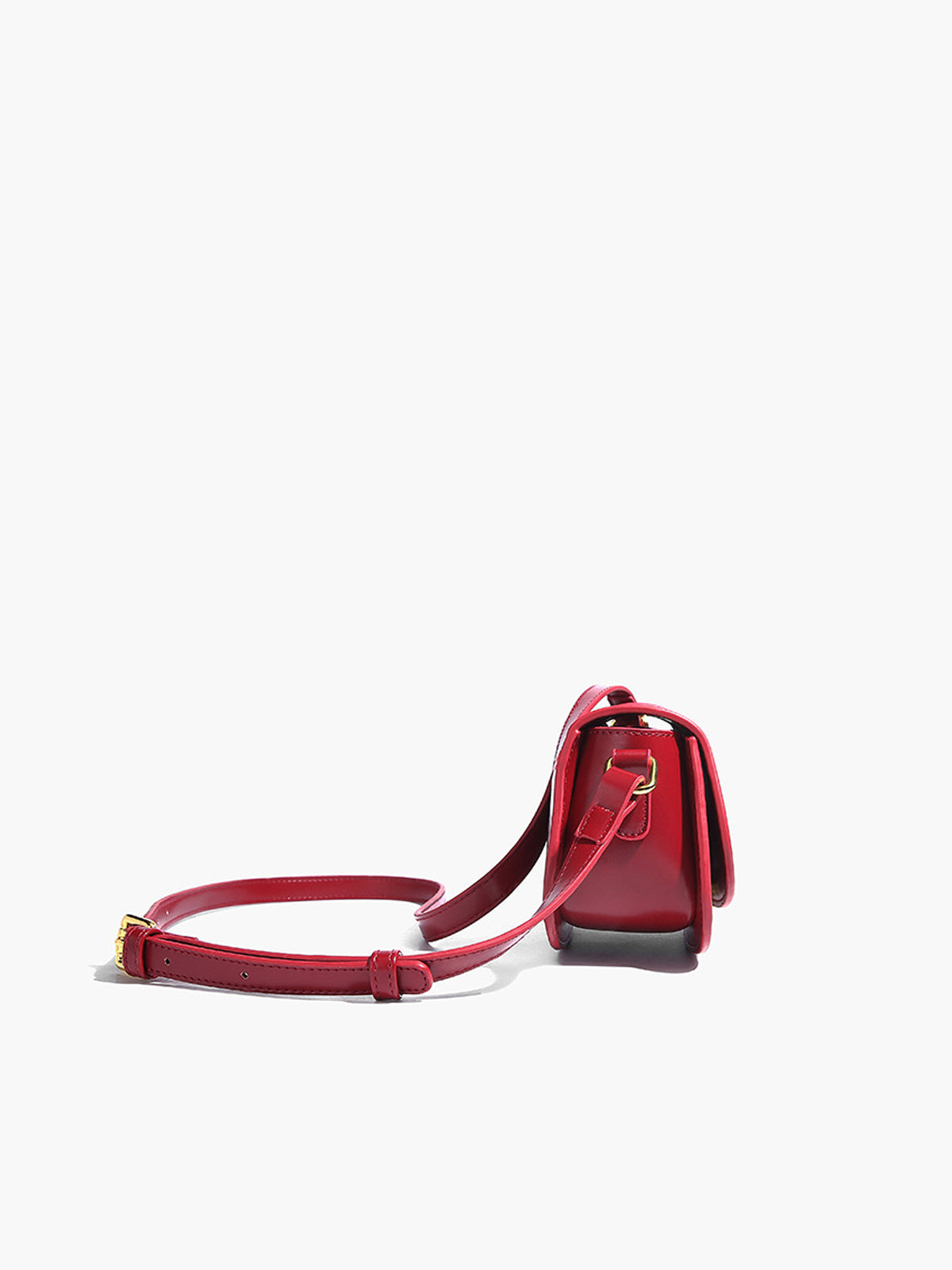 Yumuşak Tokalı Parlak Crossbody Çanta